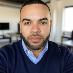 Headshot of Shalim Perez.